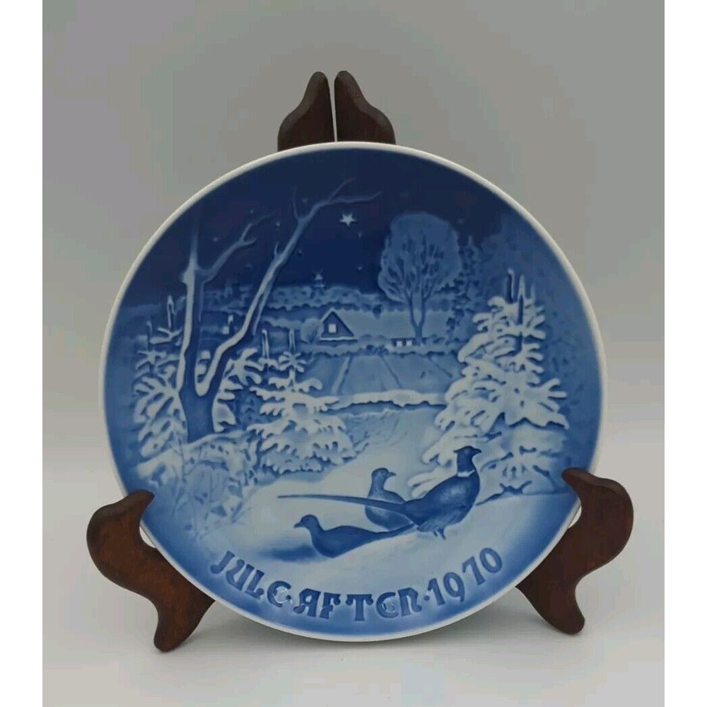 B&G Denmark Copenhagen Porcelain Plate 1970 "Pheasants in the Snow at Christmas"